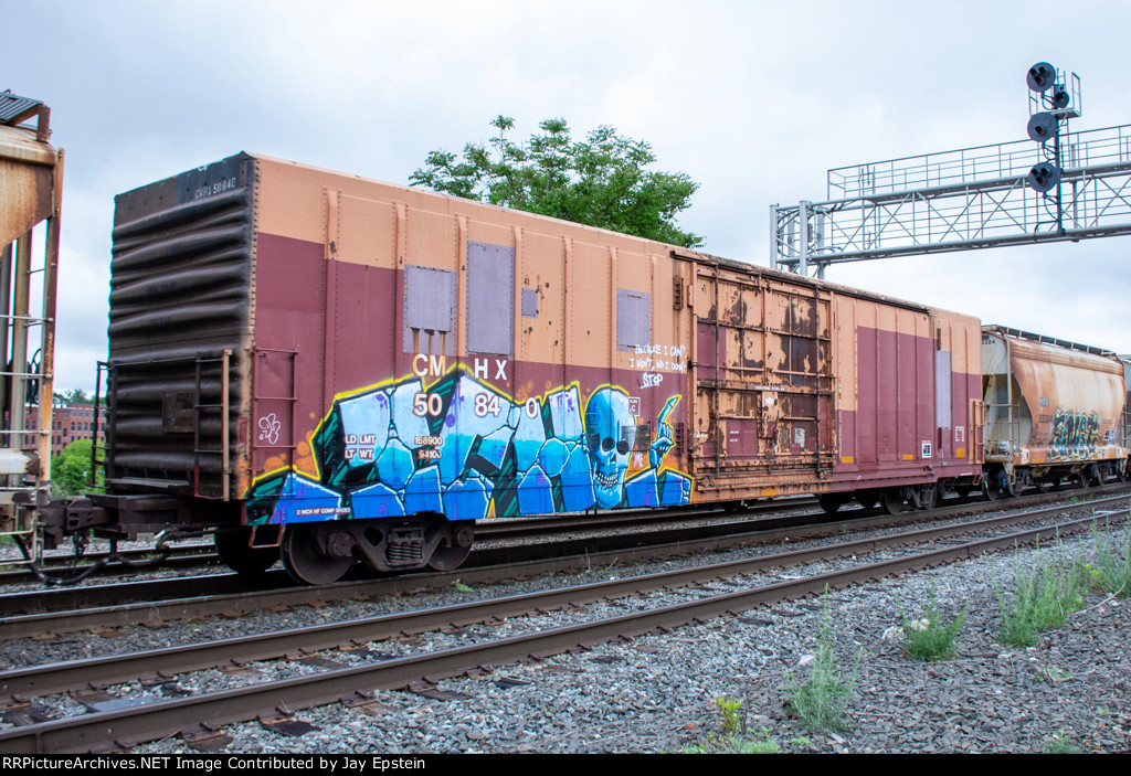 Interesting 60ft Boxcar on L002